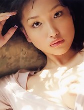 Captivating naked gravure idol with large soft plump breasts